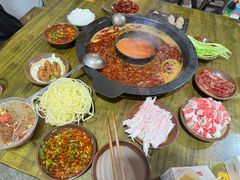 -黄潇洒老火锅(九眼桥宏济巷店)