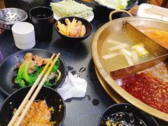 -沸炉重庆老火锅(军事博物馆店)