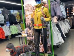 -迪卡侬(西三旗店)