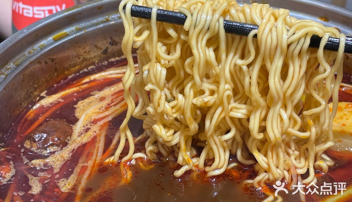 在广州！冬天必须要吃的小火锅…贼好吃！！