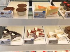 -85度C(生甜甜圈研究工坊·上海局门店)