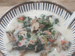 -鲜越鲜鱼粉(财富购物中心店)