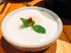 老北京酸奶蜂巢蜜-四季民福烤鸭店(前门廊房二条店)