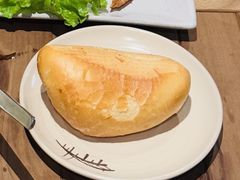 法棍-Cau Go Vietnamese Cuisine