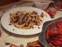-老街烧烤大排档·地道湖北菜·龙虾馆(汉口火车站店)