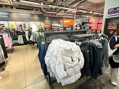 -NIKE上海青浦优选体验店