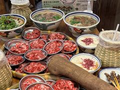 -云阿蛮云南生烫牛肉米线(奉贤路店)