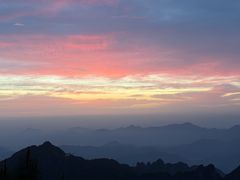 -黄山光明顶山庄