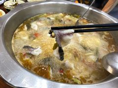 酸萝卜鱼火锅-大理.老字号渝记酸萝卜乌鱼(古城总店)