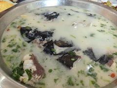 -美顺香食府鱼头老店(雪野湖店)