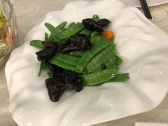 荷兰豆炒木耳-同和居(什刹海店)