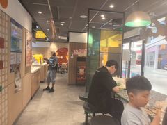 -麦当劳(百联西郊购物中心店)