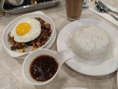 干免治牛肉饭-喜莲咖啡