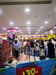 -玩具反斗城(正大广场店)
