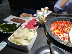 新鲜的猪黄喉-锅说大脸毛肚重庆老火锅(佐阾店)