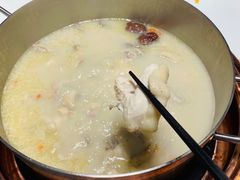 -洪氏嗨捞·猪肚鸡火锅(阳光天地店)