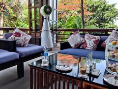 -亚龙湾喜来登·美景台大堂吧