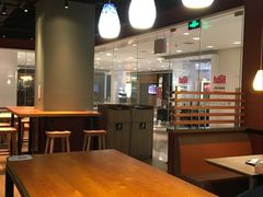 大堂-The Habit Burger Grill 哈比特汉堡(复兴soho店)