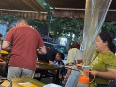 -黄潇洒老火锅(九眼桥宏济巷店)