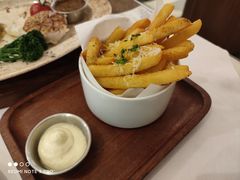-阿妮叶李(光谷世界城店)