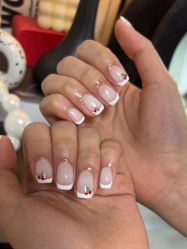 -芊屿芊浔美甲