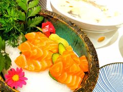 三文鱼刺身-肆月河豚·新淮扬(金融街店)