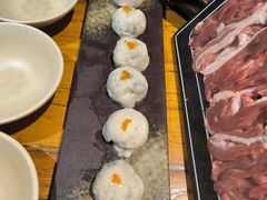 -老牌坊云南鱼豆花火锅(爱建店)
