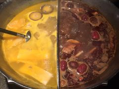 -湊湊火锅·茶憩(新中关购物中心店)