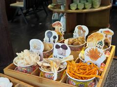 -菌自由丨野生菌火锅特色庭院餐厅(丽江古城店)