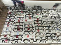 -新视达眼镜店·蔡司·依视路(名镜苑店)