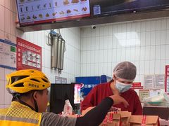 -塔斯汀中国汉堡(横岗志健广场店)
