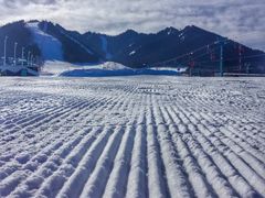 -丝绸之路山地度假区滑雪场
