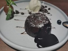 巧克力熔岩配香草冰淇淋-Aria意·艾意西餐