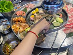 -哈哈碳都·牛肋条无限自助烤肉(台江万达店)