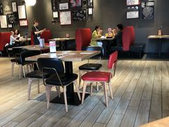 大堂-必胜客(新中纬店)