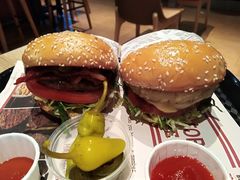 -The Habit Burger Grill 哈比特汉堡(复兴soho店)