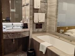 -广州国德国际大酒店(太古汇石牌桥地铁站店)