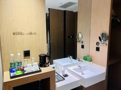 -乔治莫兰迪酒店(济南解放路山东大学店)
