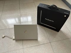 -Apple零售店(济南恒隆广场店)