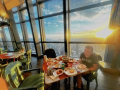 -锦厨国际自助餐厅 · 云端景观 (昆明索菲特大酒店)