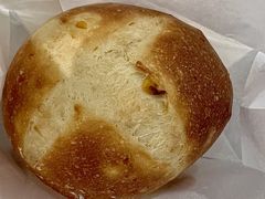玉米沙拉面包-都恩客(高岛屋百货店)