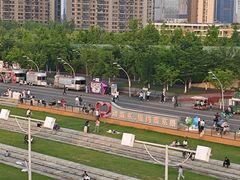 -南京眼步行桥