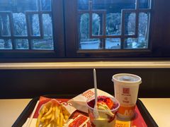 -麦当劳(丽江玉河广场店)