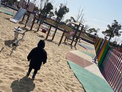 -上海滴水湖皇冠假日酒店