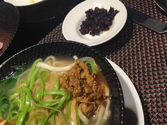 -唐拉雅秀酒店-西锦汇空中BBQ·思创餐厅