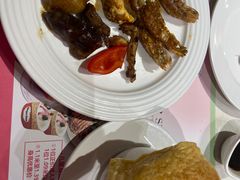 -四海一家自助餐(益田假日广场店)