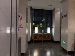 -新盈光·云会所(百丈东路店)