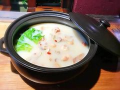 -大匠工房古船木艺术餐厅·猪肚鸡专门店(长白仙岛店)