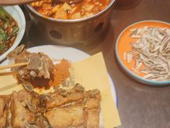 -川流不息·地道川菜·小龙虾(松东路店)