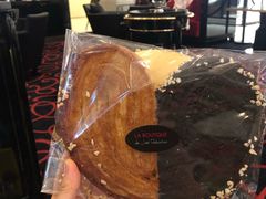 巧克力蝴蝶酥-Salon de The de Joel Robuchon(外滩18号店)